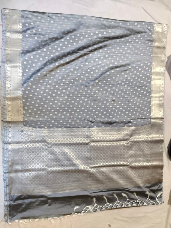 Banarasi Saree Light Colour Pattern